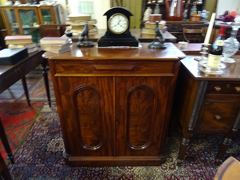 Victorian mahogany cabinet